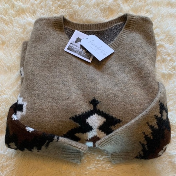 New Western Yellowstone Tribal Aztec Printed Pullover Crew Neck Sweater - Picture 7 of 9